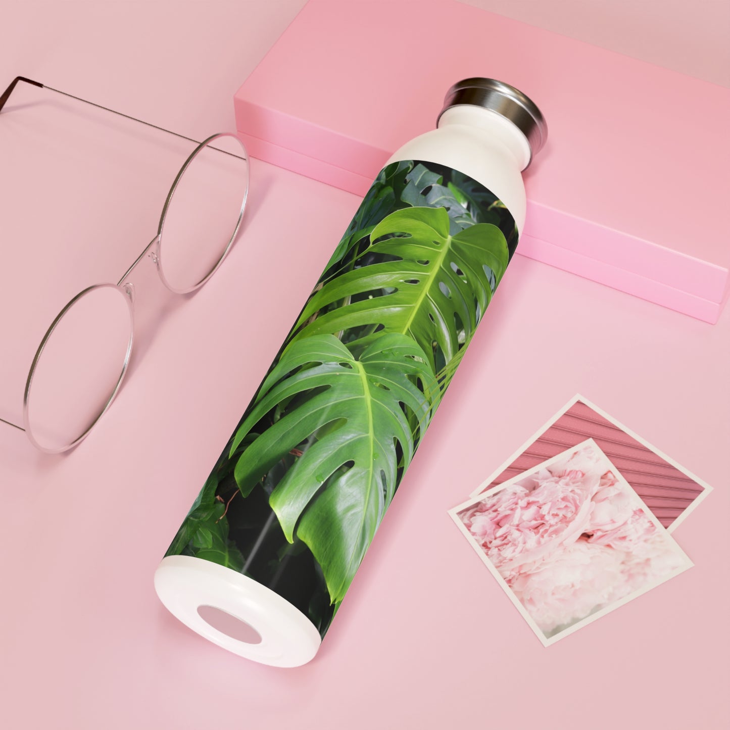 Eco-Friendly Slim 20 oz Water Bottle Tropical Leaf Design Reusable Hydro Flask Healthy Water Bottle  Summer Adventure Jug, Eco-conscious Gift, Sustainable [...]
